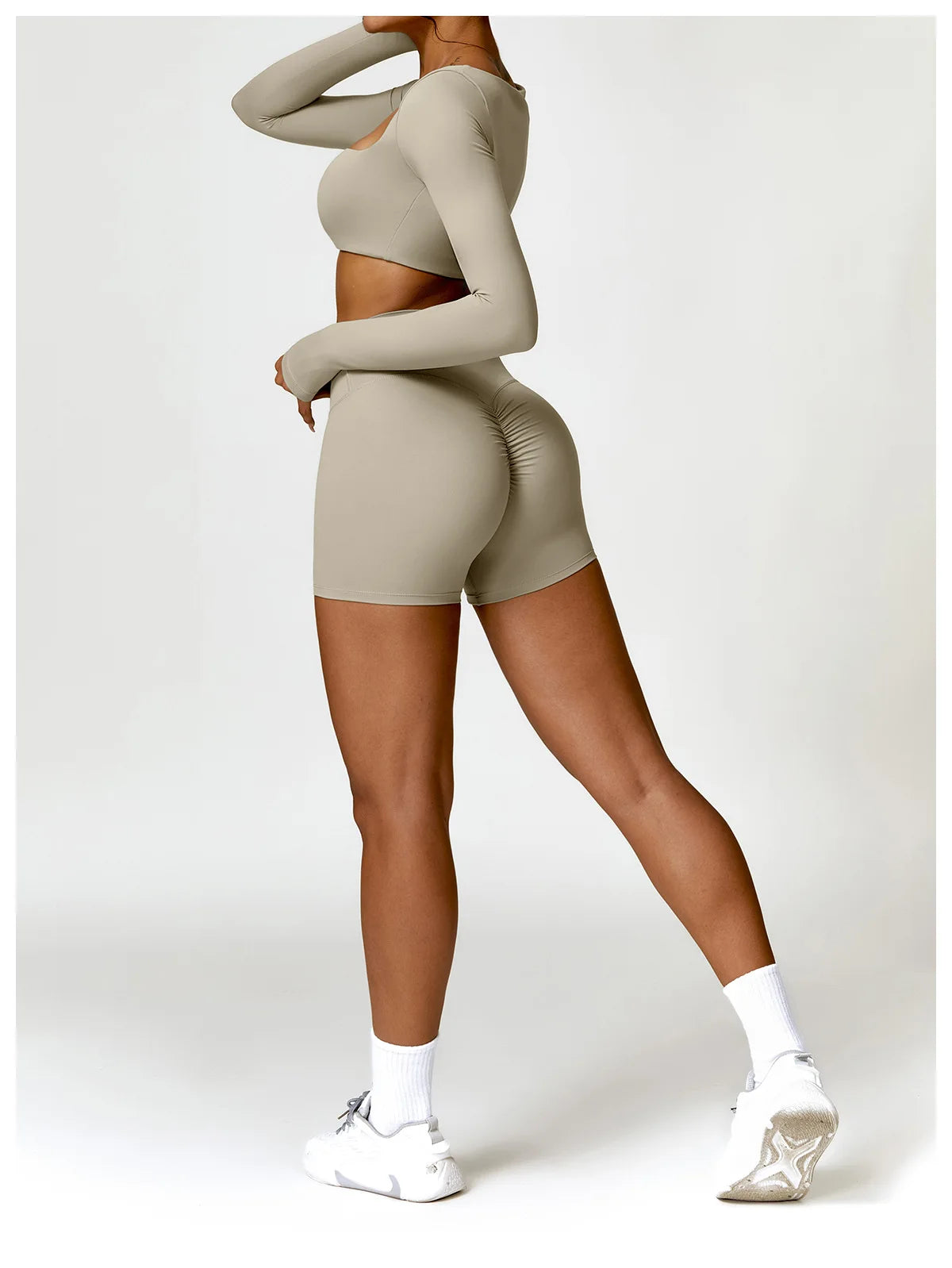 Women’s Quick-Dry Sports Crop Top – Long Sleeve